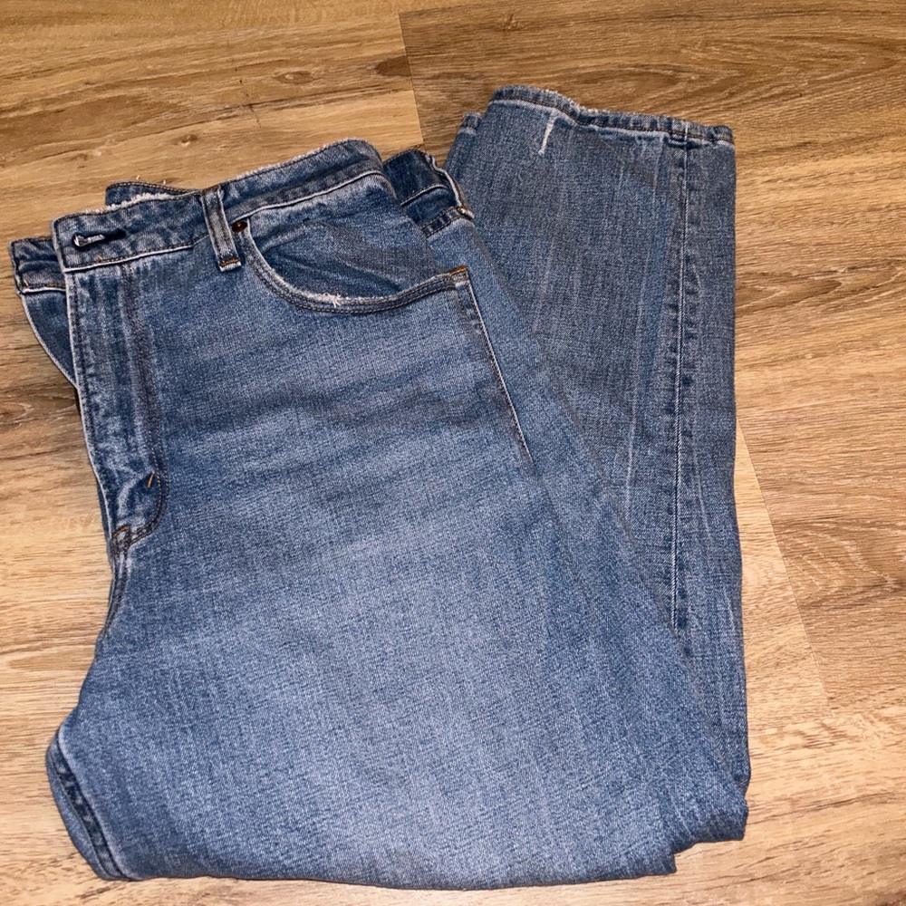 Abercrombie Curve Love The Mom High Rise Jean